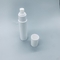 Pp nettoient à l'aspirateur les bouteilles privées d'air de distribution de pompe pour la crème et l'émulsion 30ml de soins de la peau